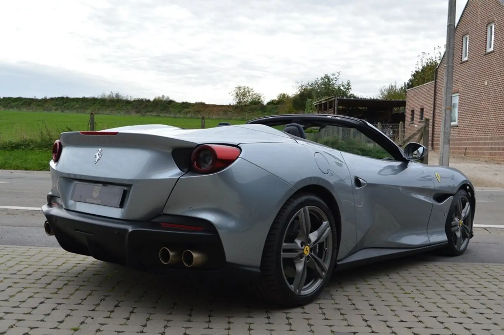 Ferrari Portofino M 3.9i V8 620 ch - 2.500 km - NEUVE ! Grau - 2