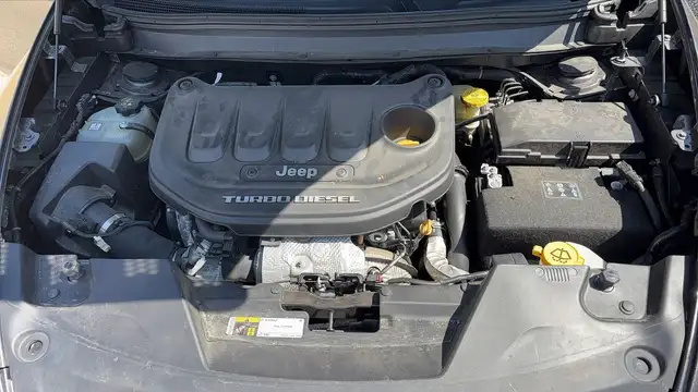 Jeep Cherokee view 15