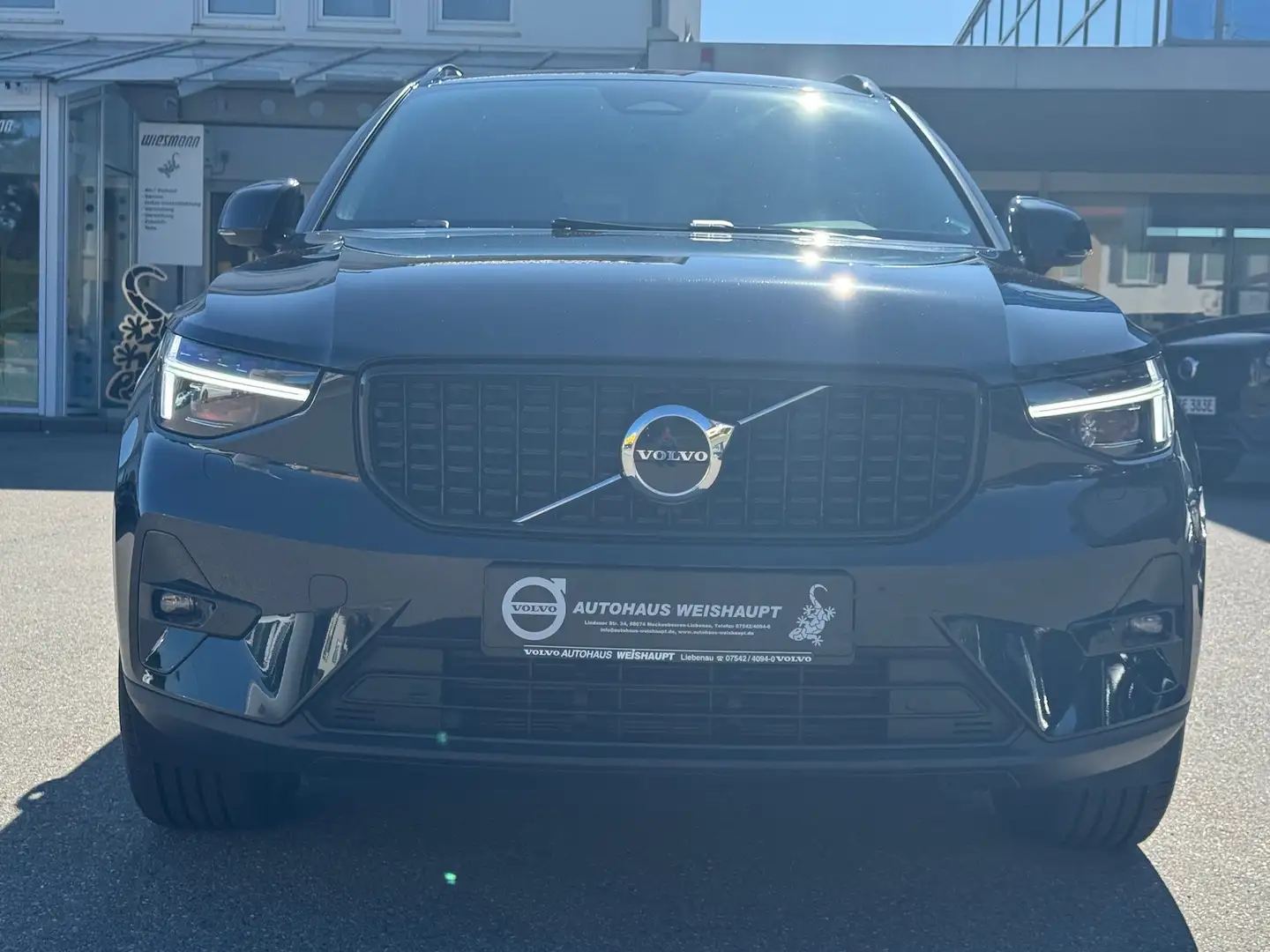 Volvo XC40 B3*Plus Dark*NP55.130*ACC*BLIS*Pano*Pixel Schwarz - 2