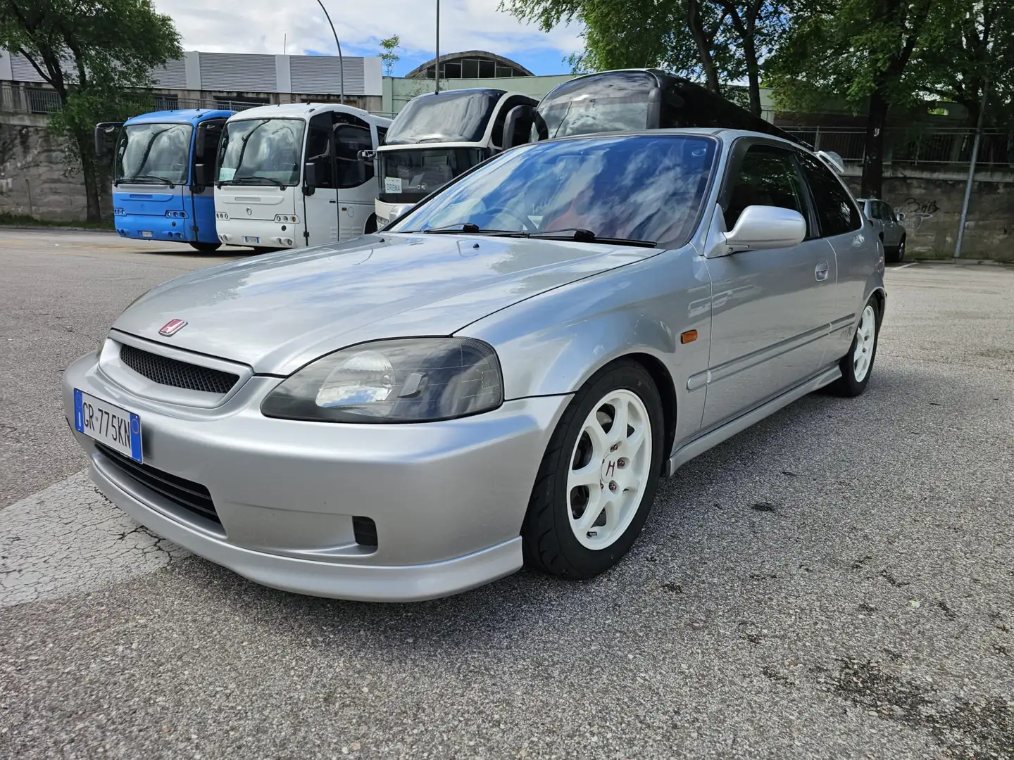Honda Civic Civic 3p 1.6 vti Серебристый - 1