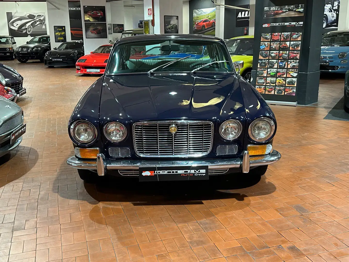 Jaguar XJ6 4.2 PRIMA SERIE HERITAGE JAGUAR Bleu - 2