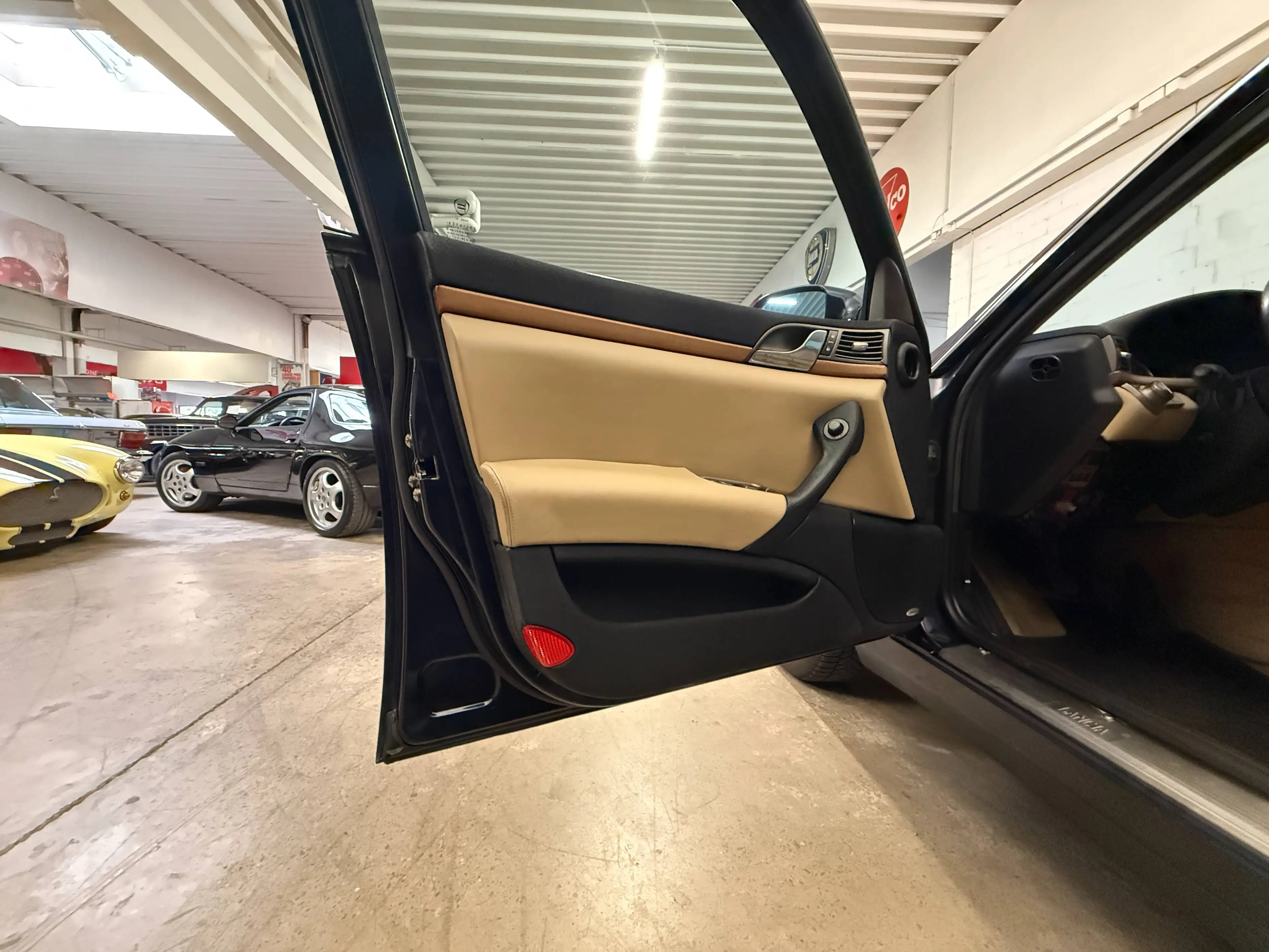 Lancia Thesis Thesis 2.4 20v Emblema — photo 6