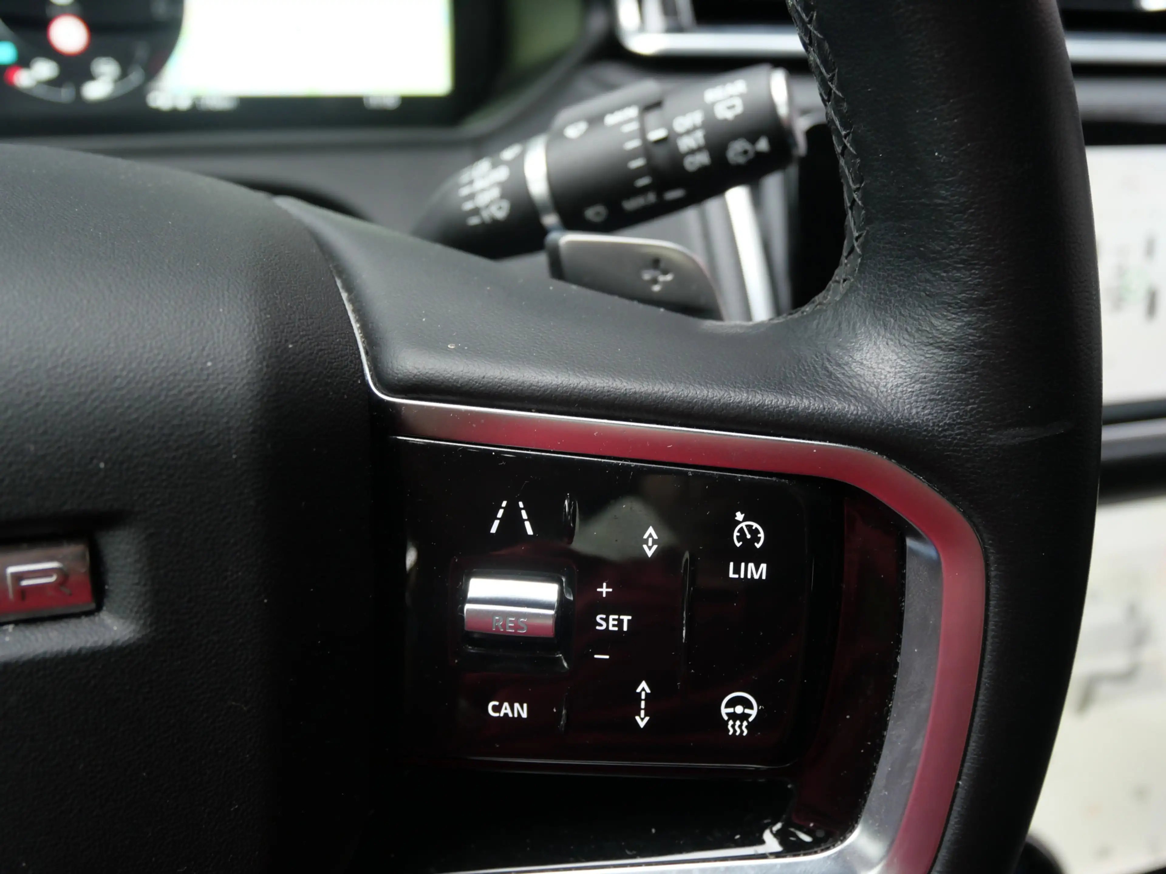 Land Rover Range Rover Velar 2.0 P400e AWD S PHEV | BLACK PACK | PANO | ACC | T — photo 34