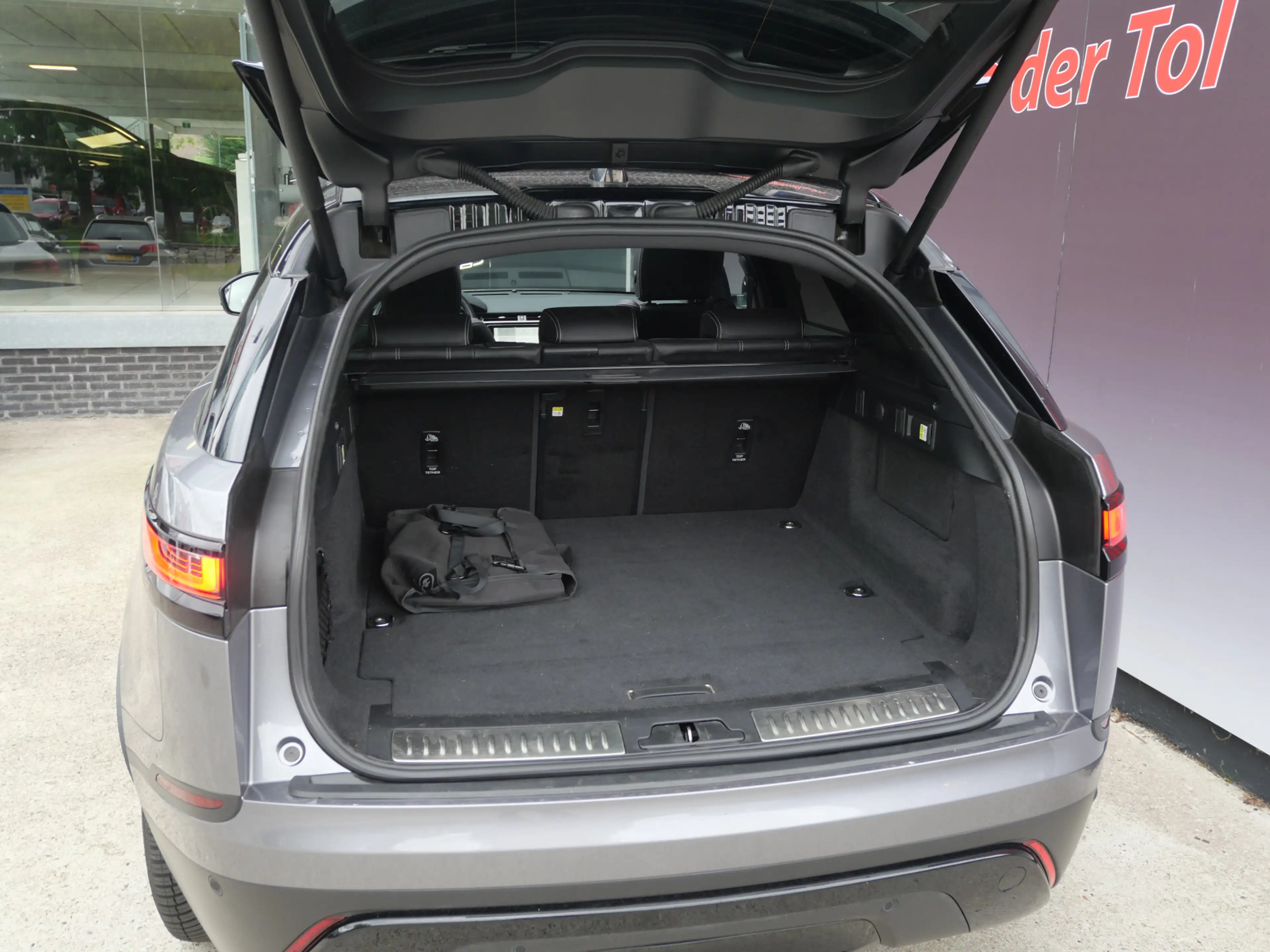 Land Rover Range Rover Velar 2.0 P400e AWD S PHEV | BLACK PACK | PANO | ACC | T — photo 17