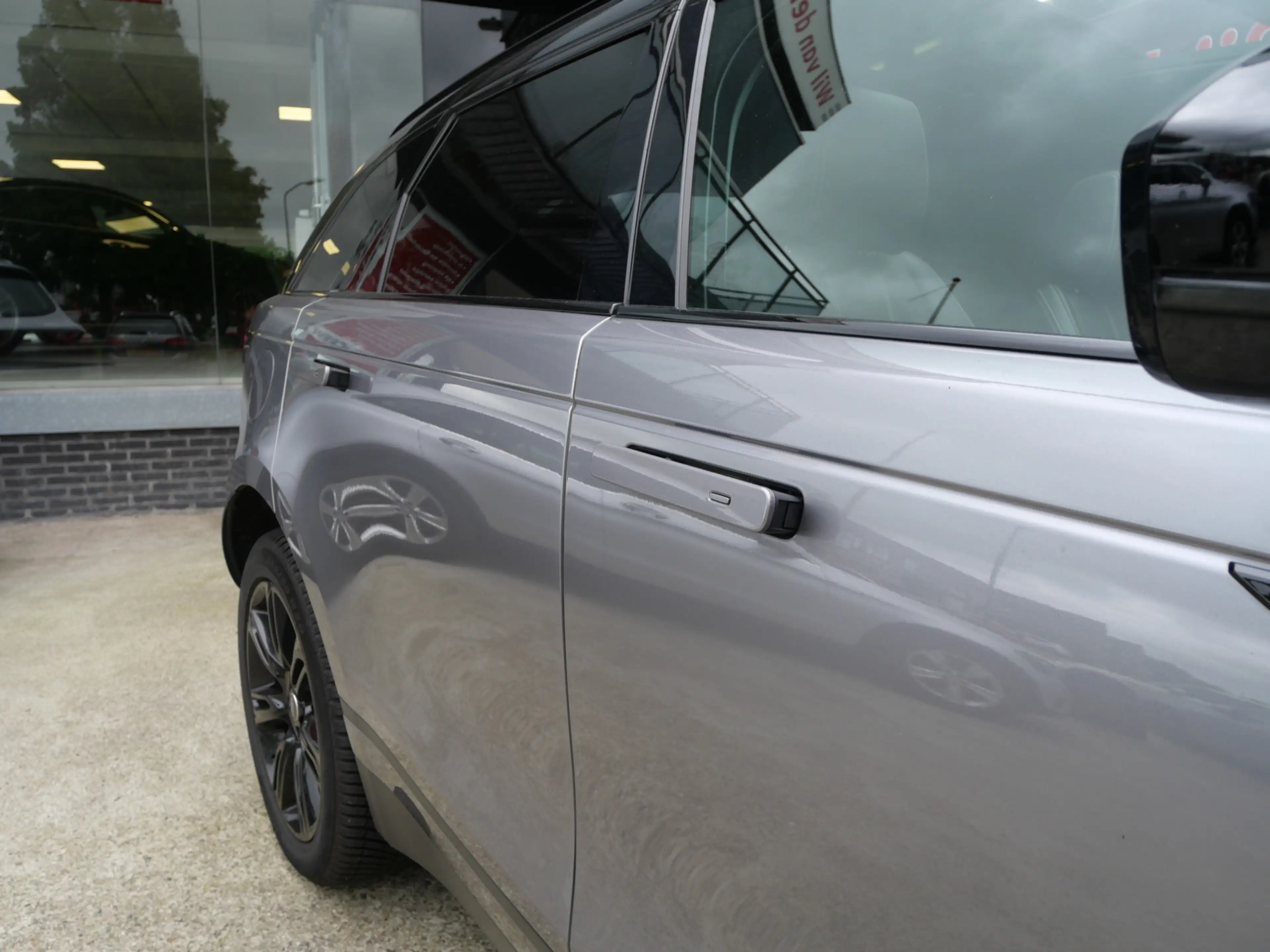 Land Rover Range Rover Velar 2.0 P400e AWD S PHEV | BLACK PACK | PANO | ACC | T — photo 9