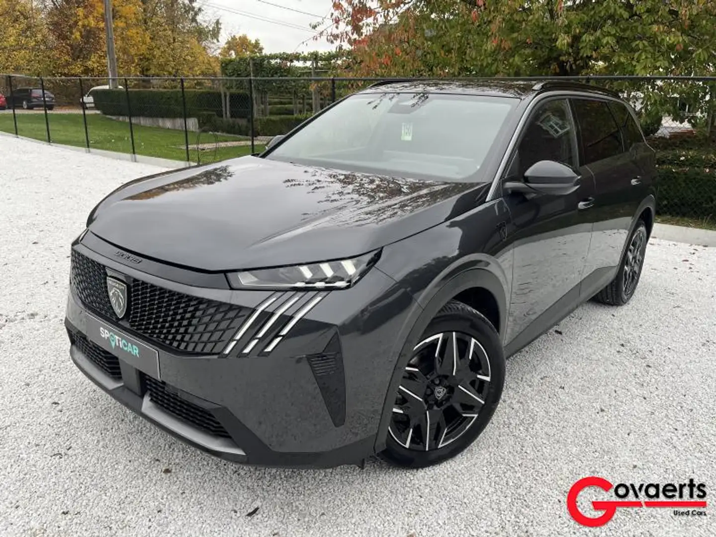 Peugeot 5008 GT Hybrid Gris - 1