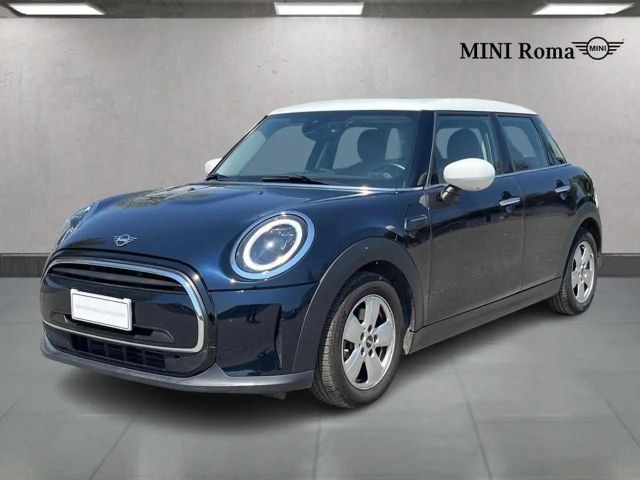 MINI Cooper 1.5 TwinPower Turbo Cooper Business DCT — photo 1 of 15