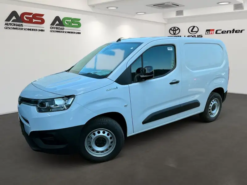 TOYOTA Proace