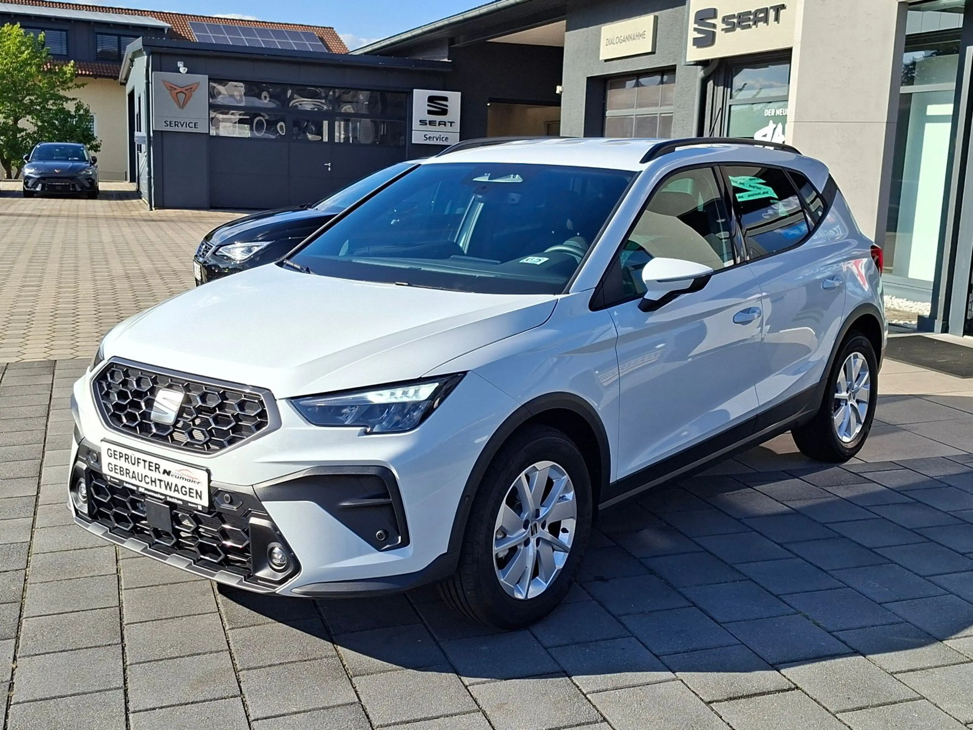 SEAT Arona 1.0 TSI 116 PS Style DSG Navi SHZ LED — photo 3