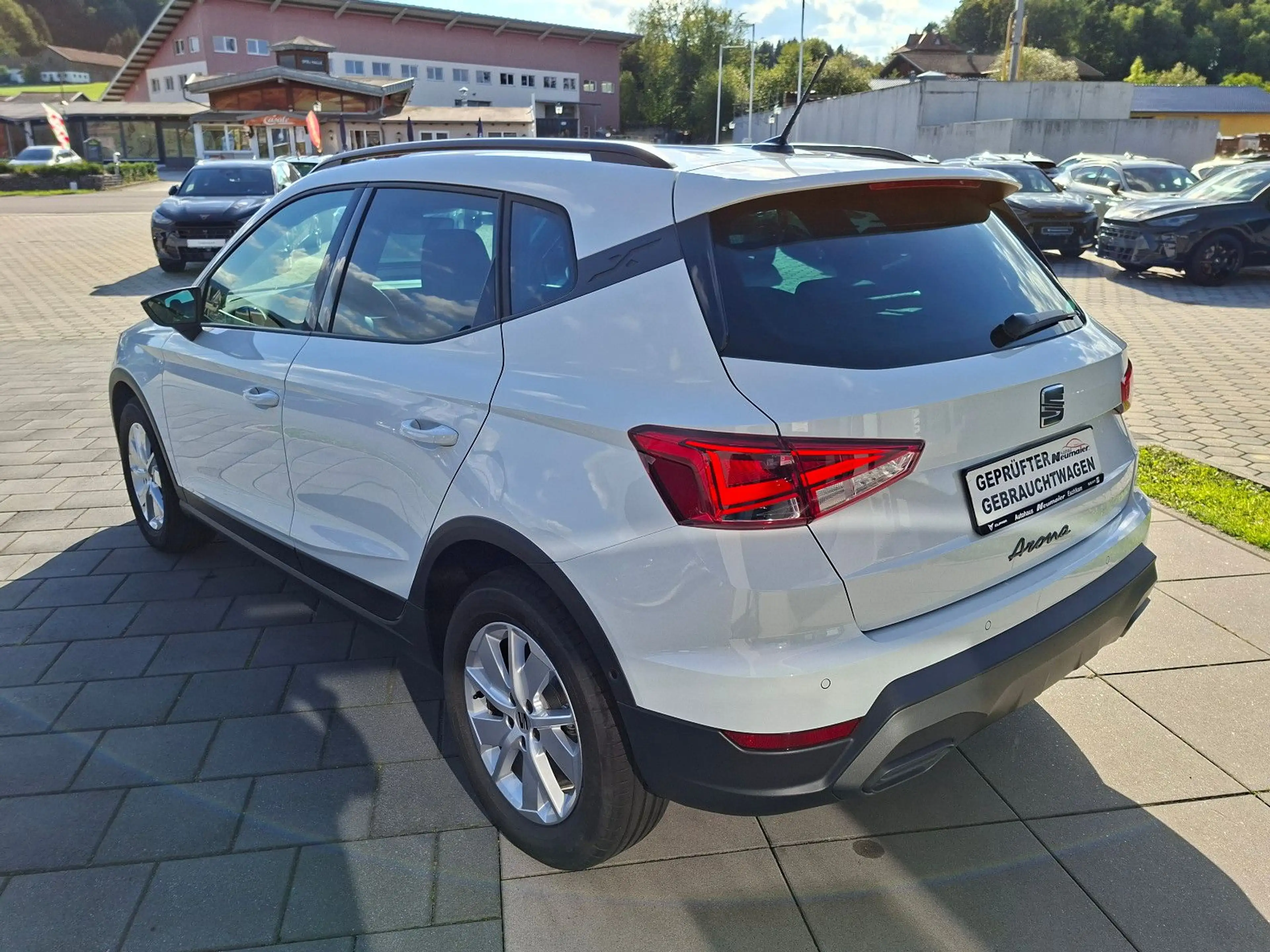 SEAT Arona 1.0 TSI 116 PS Style DSG Navi SHZ LED — photo 4