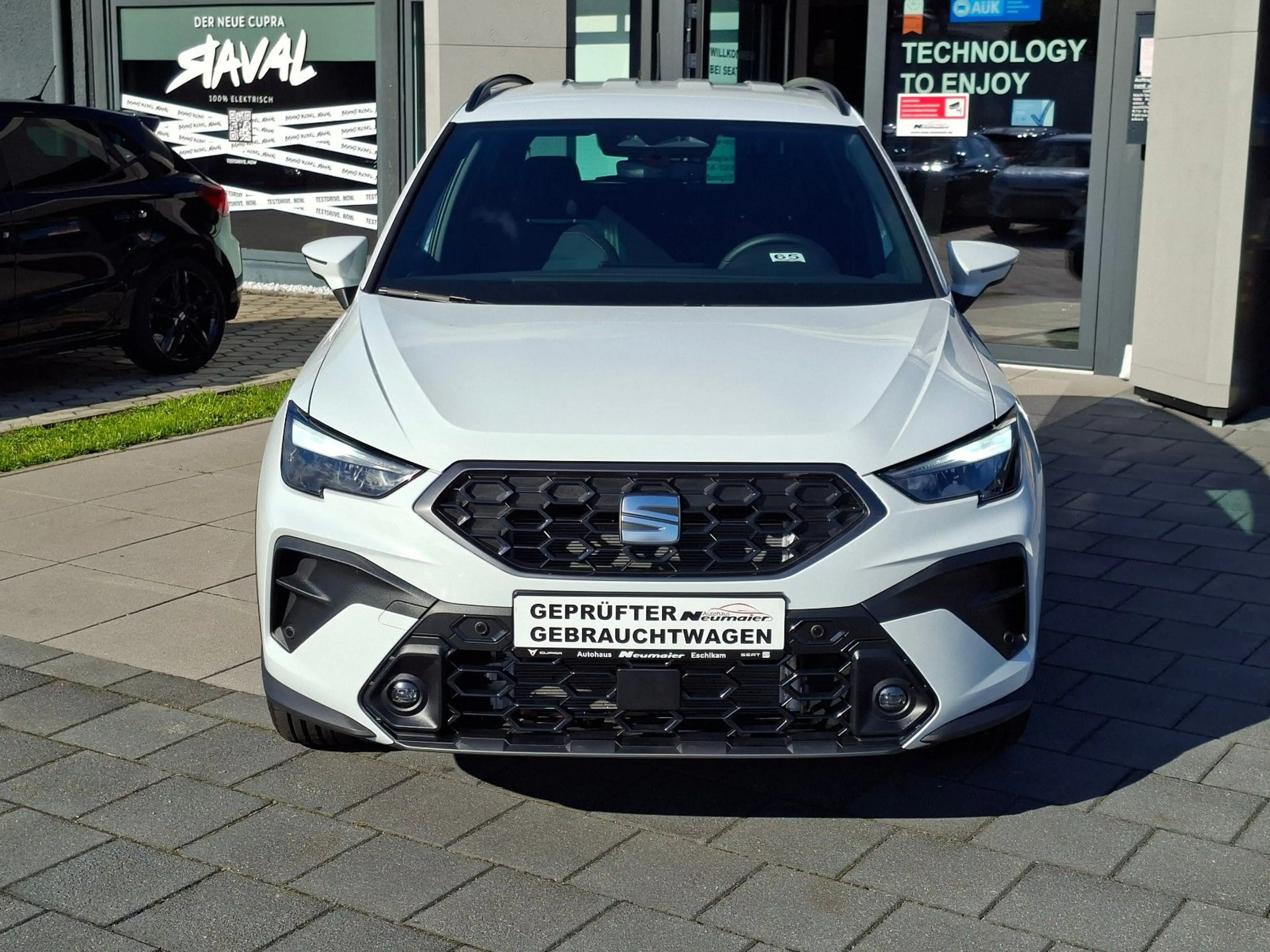 SEAT Arona 1.0 TSI 116 PS Style DSG Navi SHZ LED — photo 2