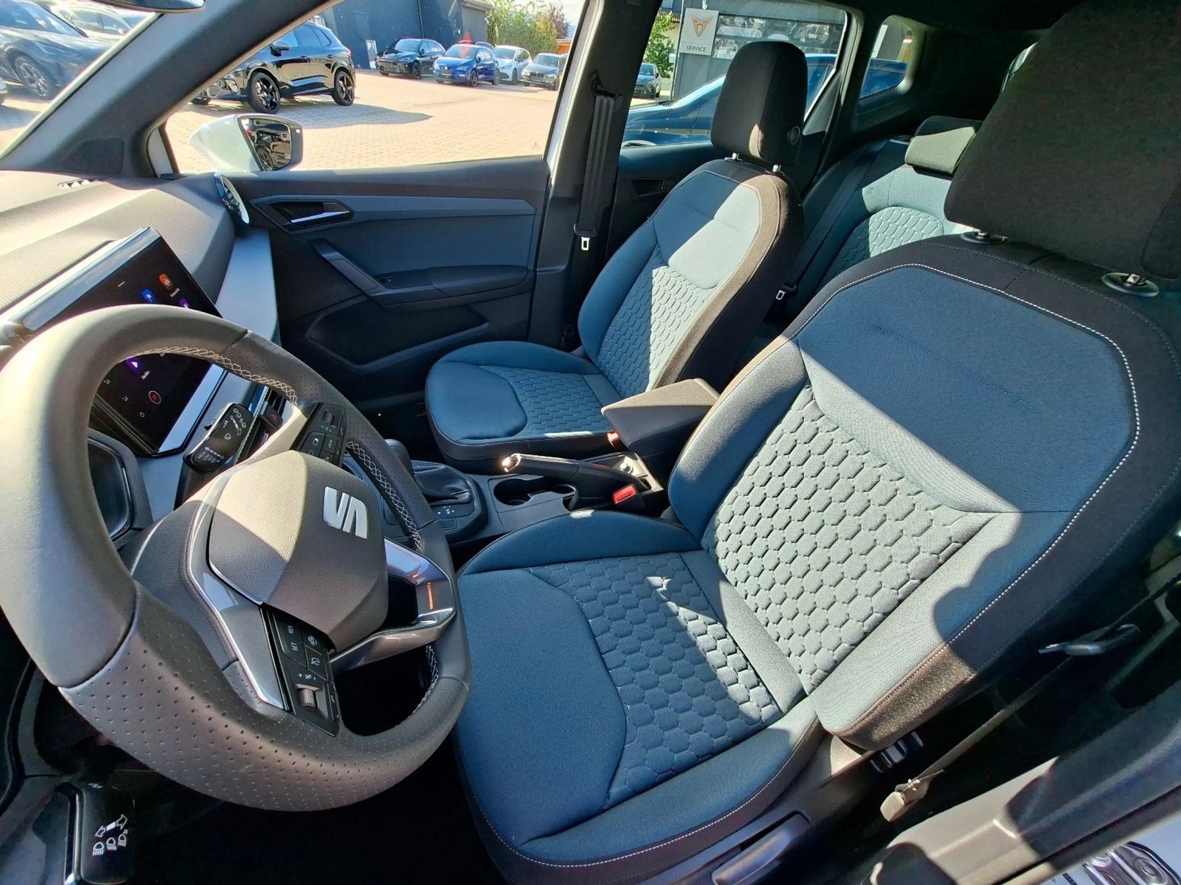 SEAT Arona 1.0 TSI 116 PS Style DSG Navi SHZ LED — photo 13