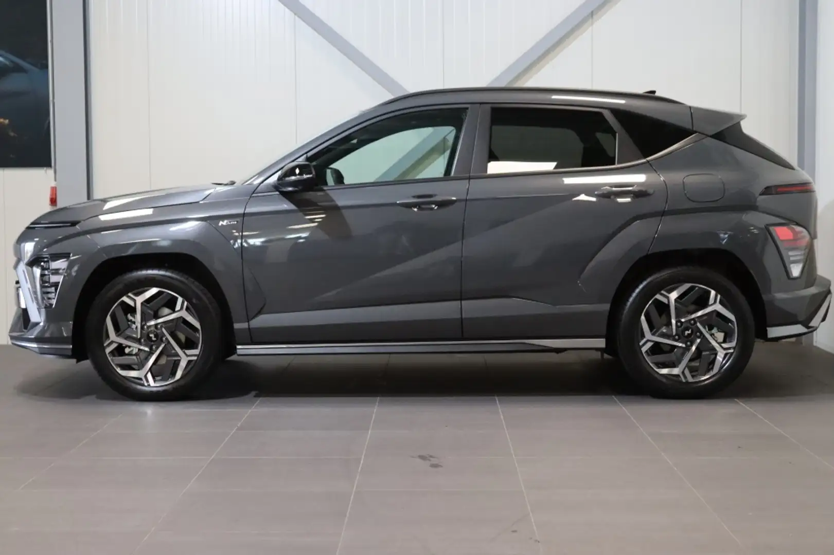 Hyundai KONA 1.6 GDI HEV N-Line Sky | Direct Leverbaar! | Gris - 2