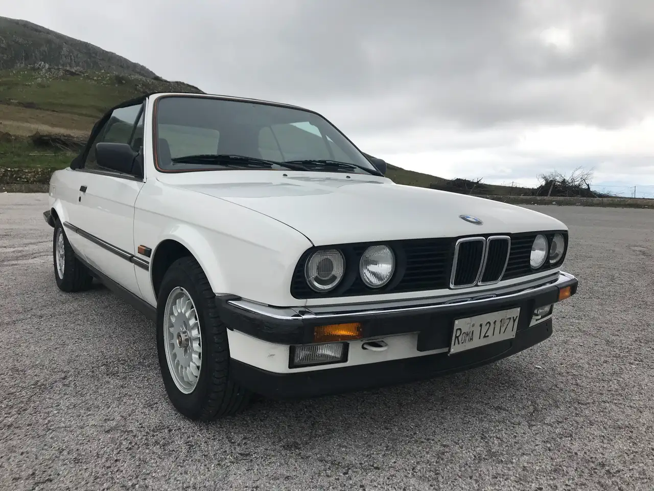 BMW 3 Series 320 1990