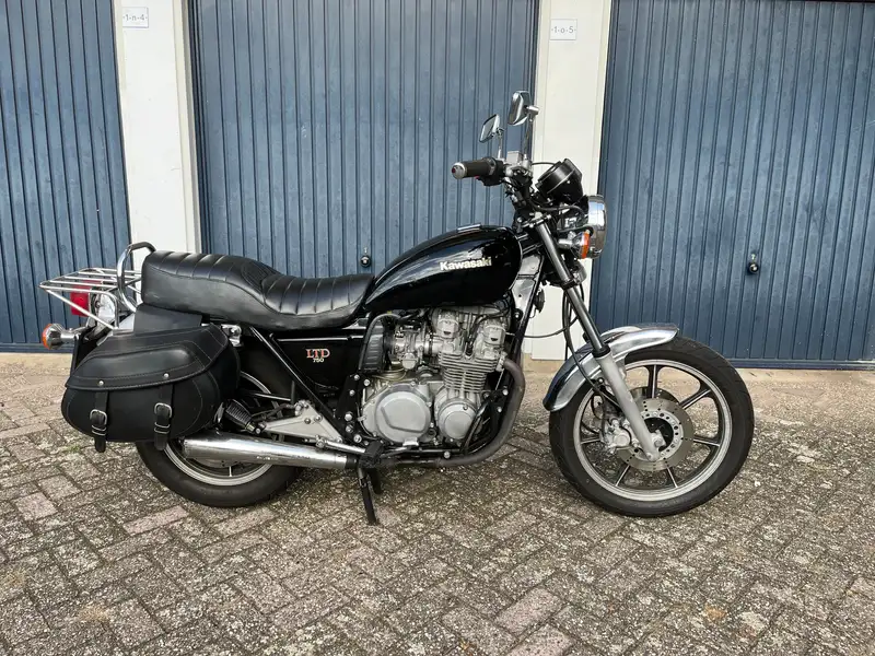 Kawasaki KZ 750 - foto 3