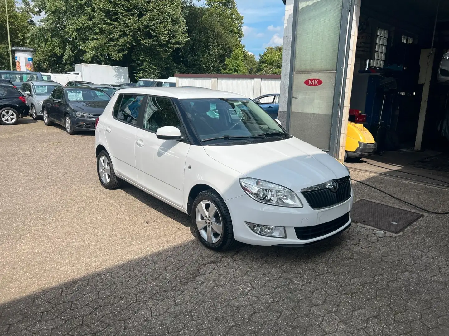 Skoda Fabia 1.2 Climatronic-E Fenster-1.Hand-ABS-ASR Weiß - 1