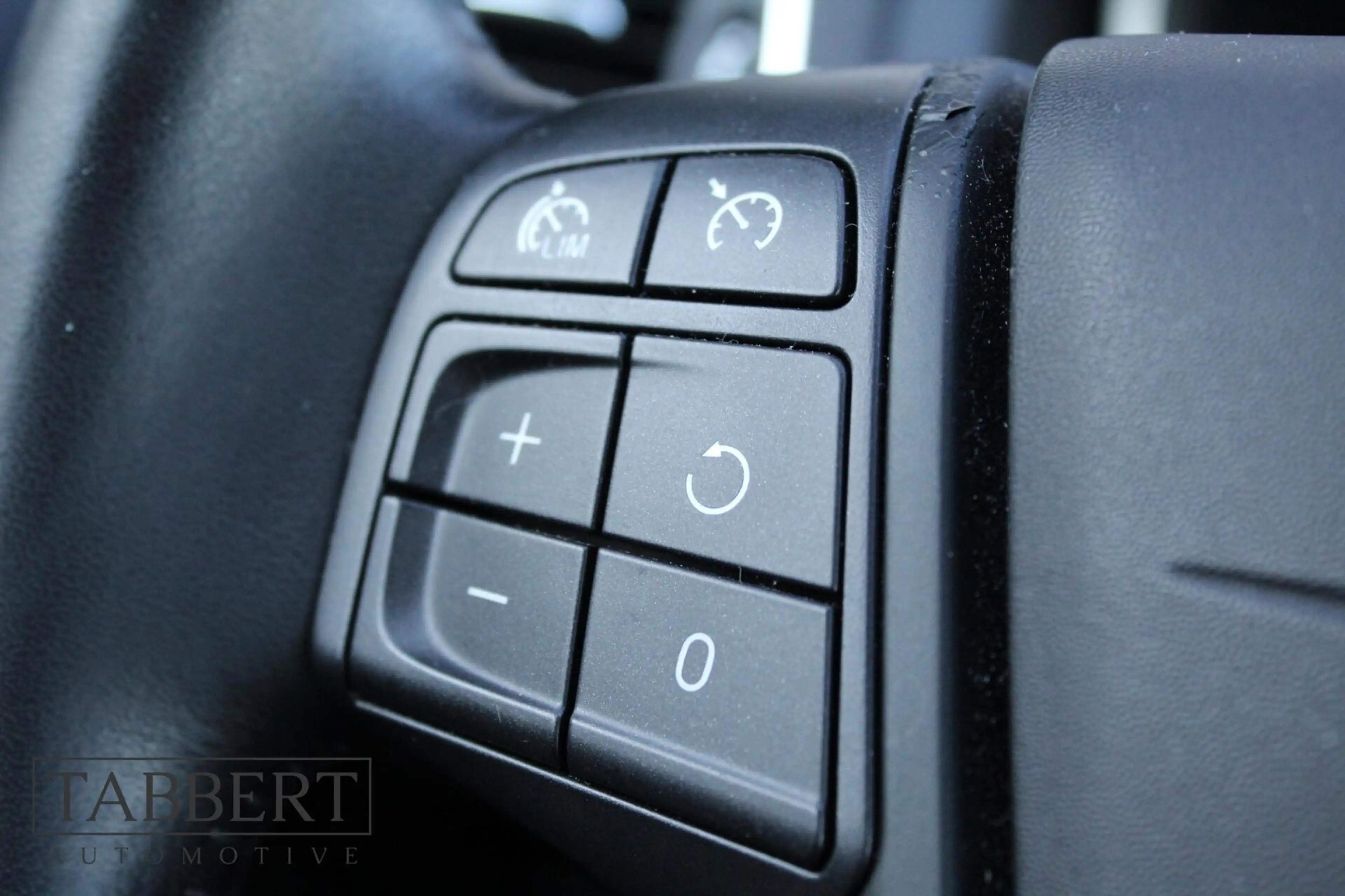 Volvo V40 1.5 T2 Automaat — photo 10