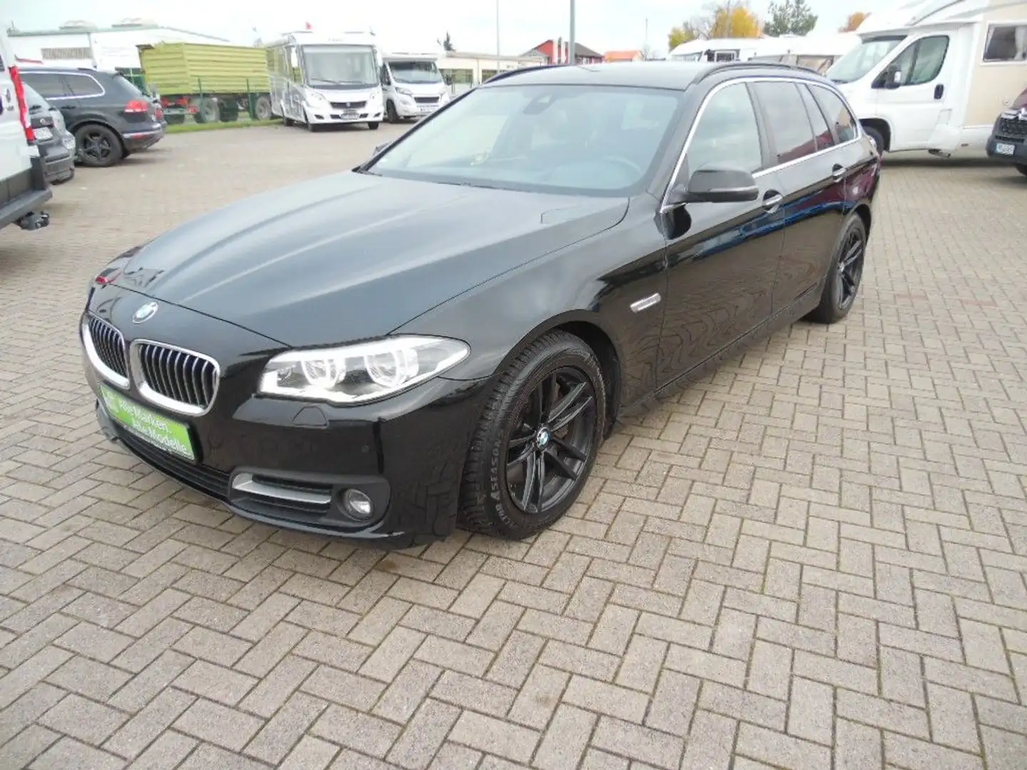 BMW 525 d Touring Innovation Negru - 1