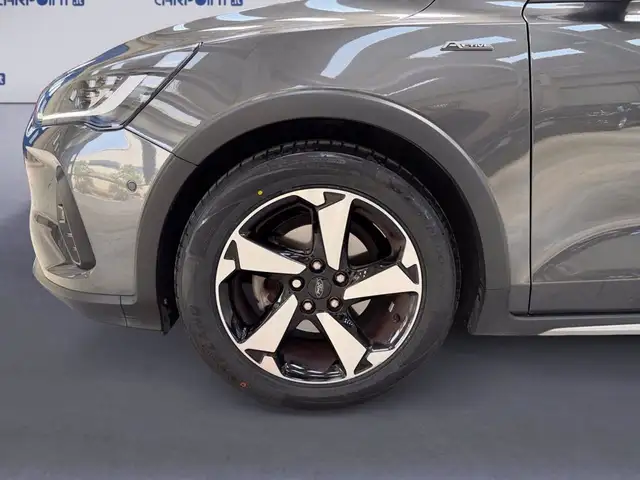 Ford Focus view 14