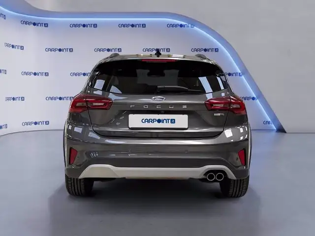 Ford Focus view 4