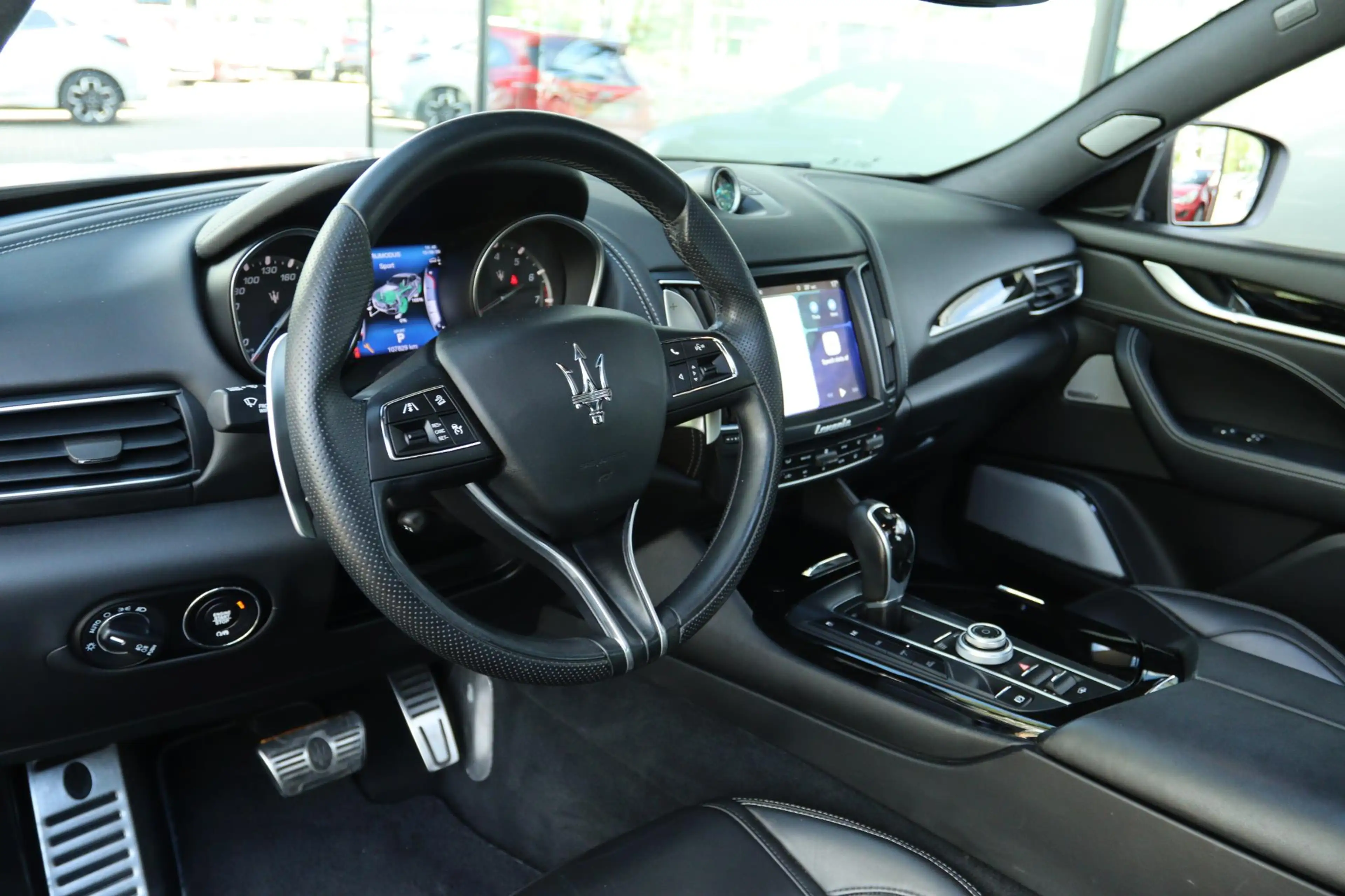 Maserati Levante 3.0 V6 S AWD GRANLUSSO | PANO | CARPLAY | LEDER | — photo 3
