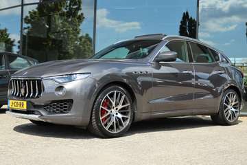 3.0 V6 S AWD GRANLUSSO | PANO | CARPLAY | LEDER |