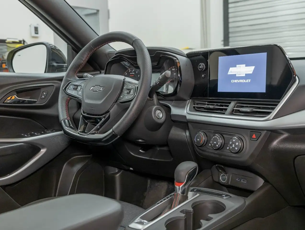 Chevrolet Trax снимка Chevrolet Trax