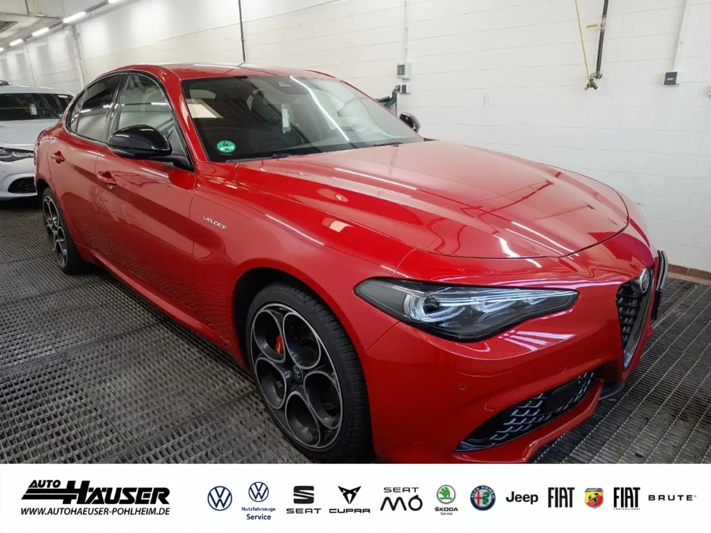 Alfa Romeo Giulia MY24 Veloce 2.0 Turbo Q4 HARMAN-KARDON MEMORY NAV Rouge - 2