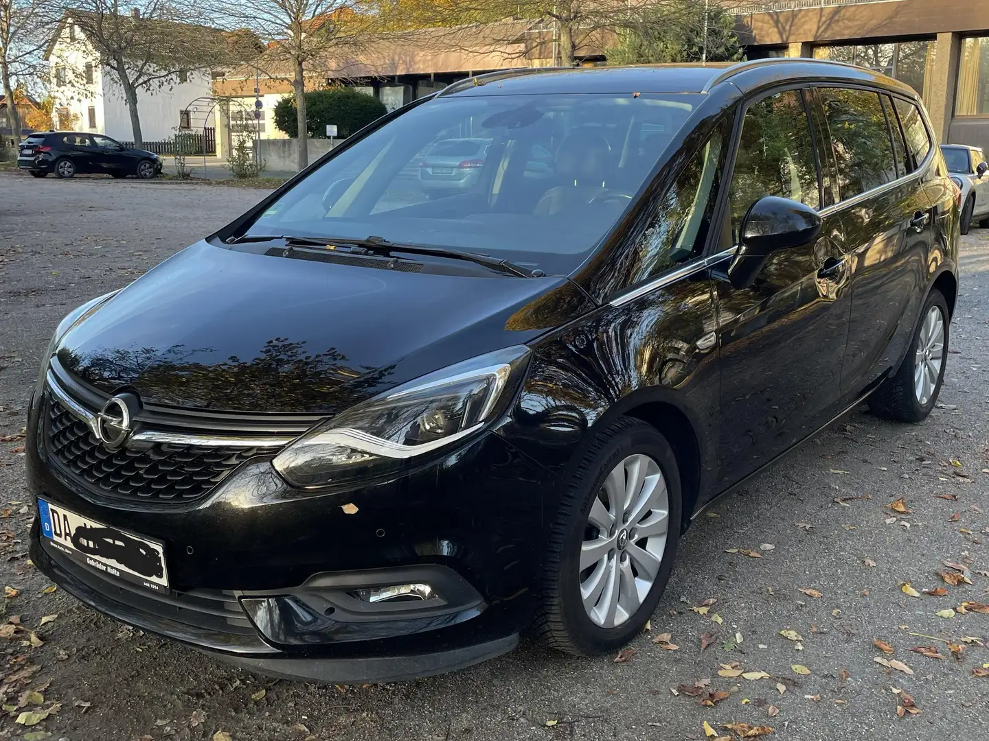 Opel Zafira Tourer Zafira Tourer 1.6 CDTI Business Edition Schwarz - 1