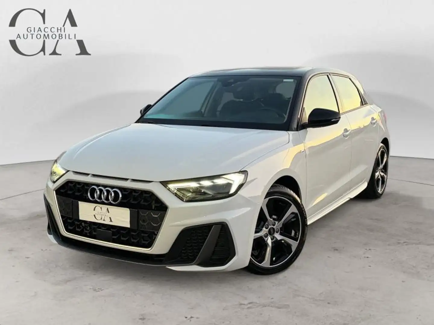 Audi A1 30 1.0 tfsi Adrenaline 116cv - 1
