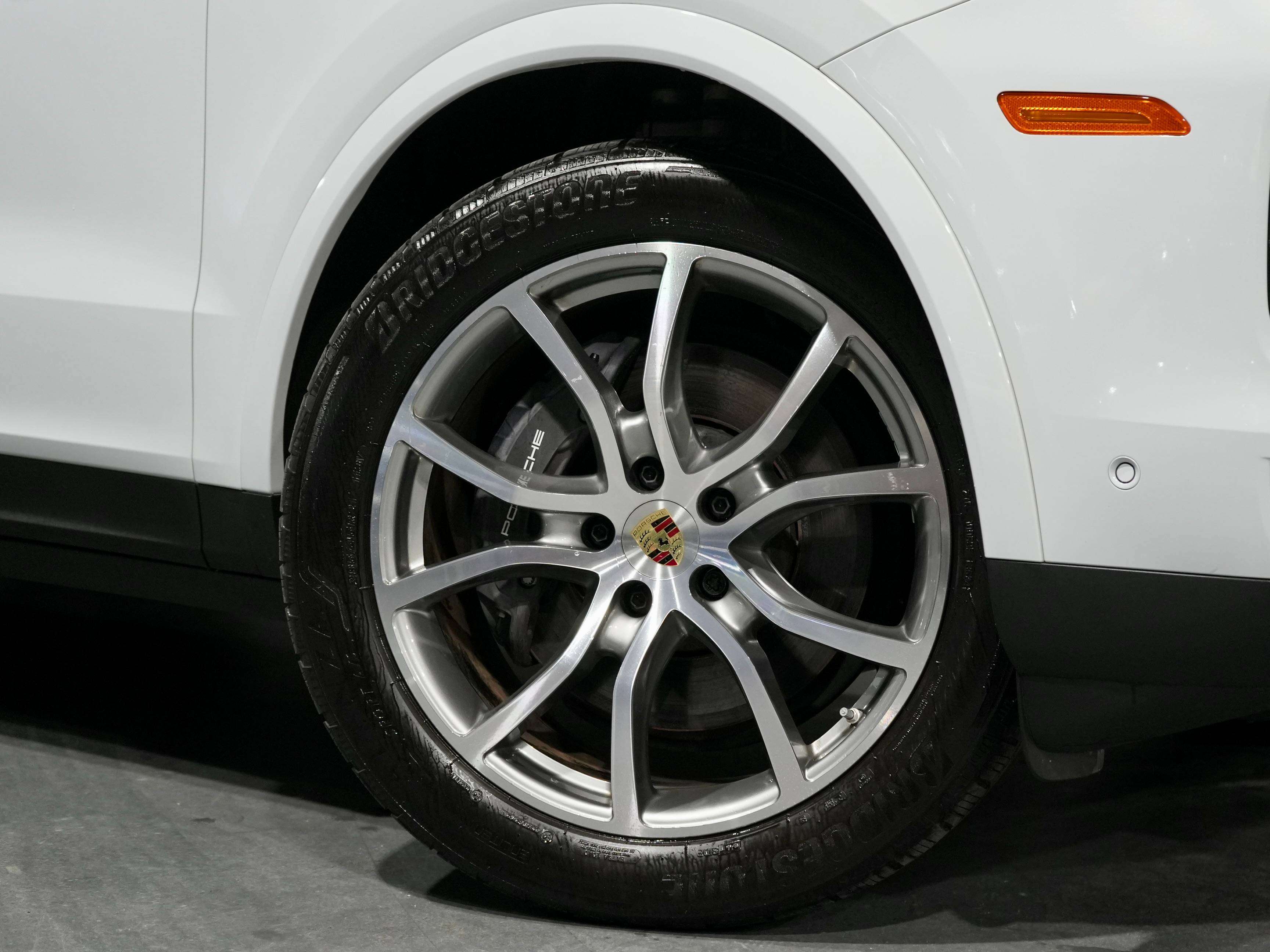 2024 Porsche Cayenne Coupe