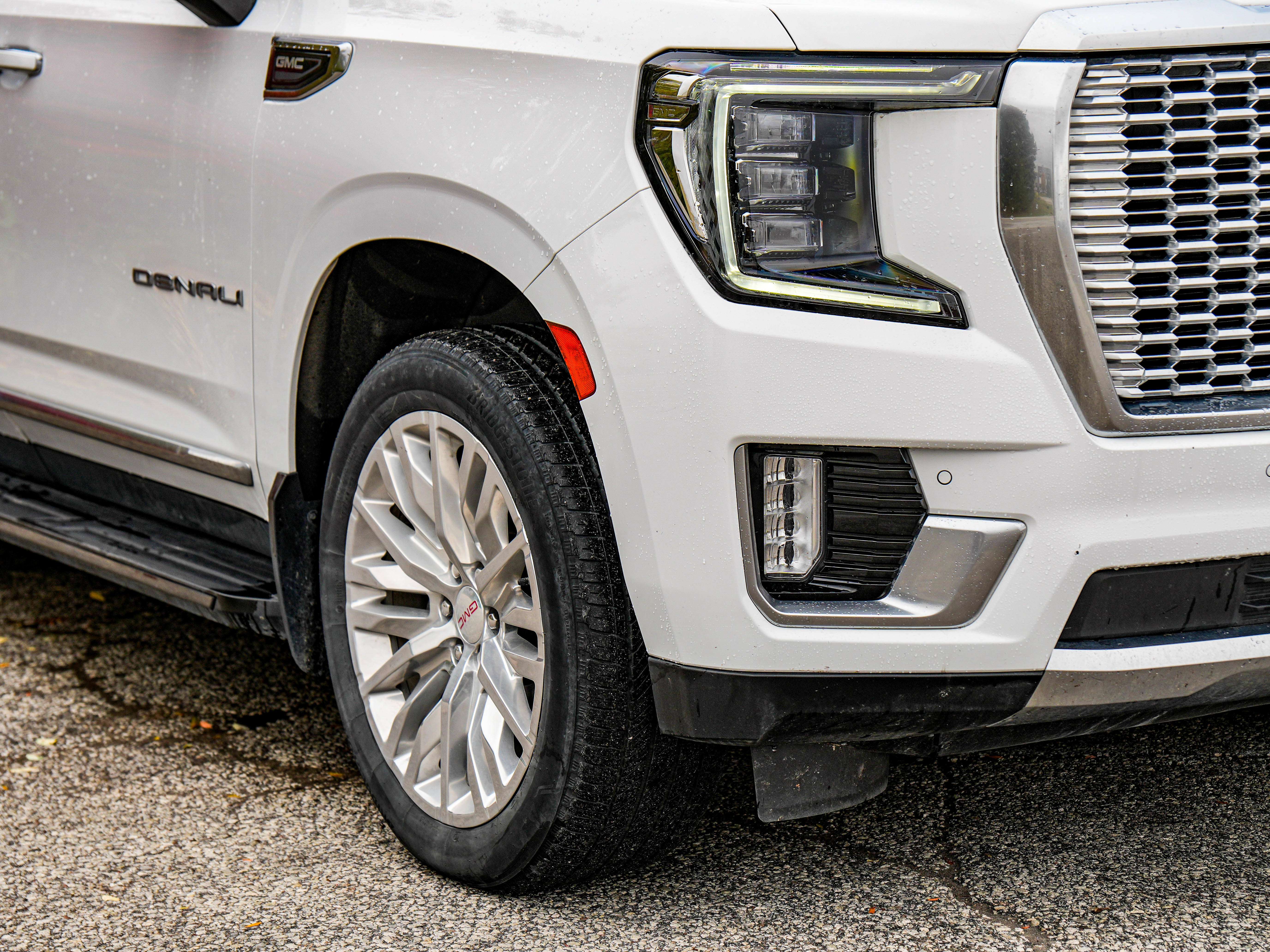 2023 GMC Yukon