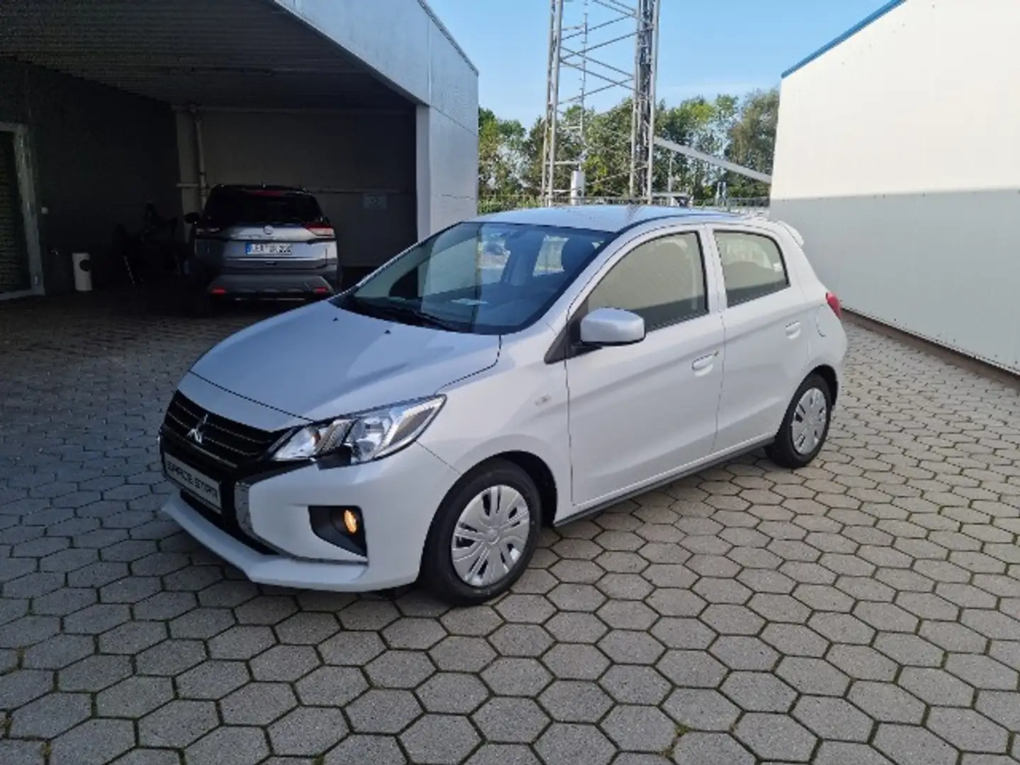 Mitsubishi Space Star Select 1.2 MIVEC 5-Gang Wit - 1