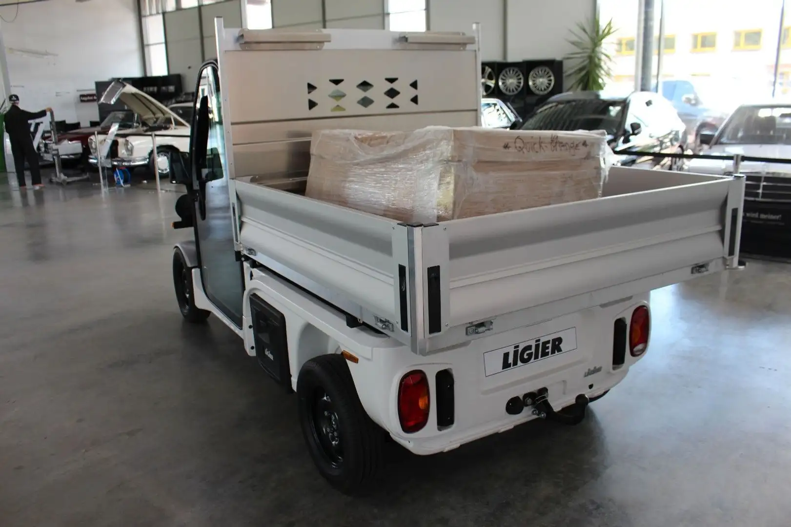 Overig Ligier Professional Pulse 4 lang Version 9,6kw/h Wit - 2
