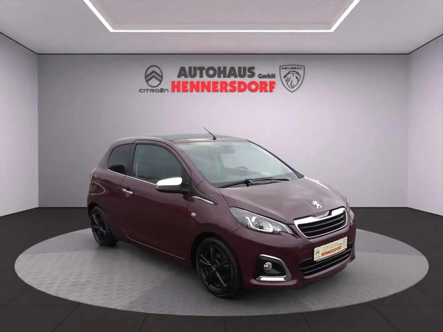 Peugeot 108 PureTech 82 Top! Allure Violett - 2