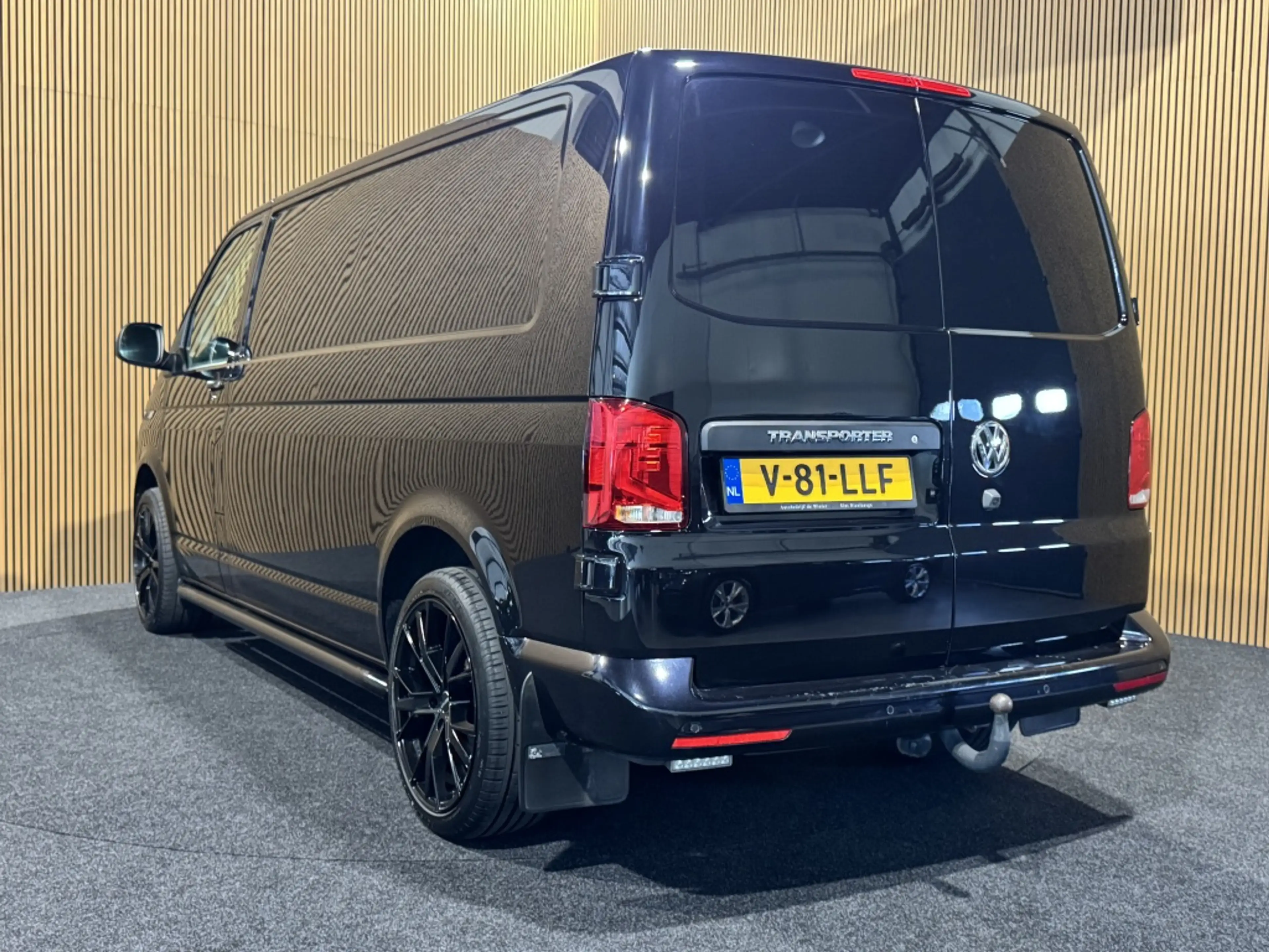 Volkswagen Transporter 2.0 TDI L2H1 Business | 20" wielen | Ad. Cruise | — photo 4