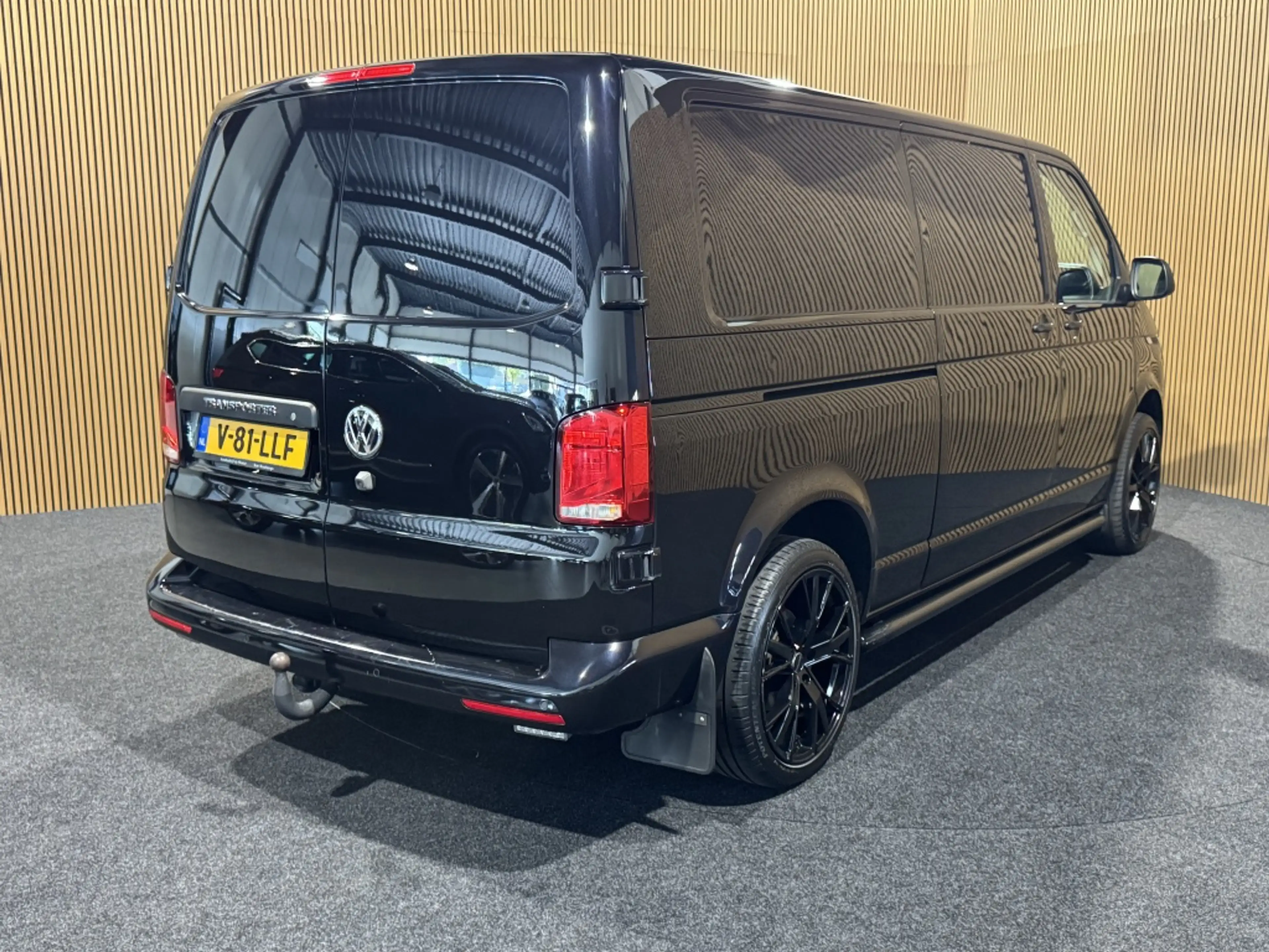 Volkswagen Transporter 2.0 TDI L2H1 Business | 20" wielen | Ad. Cruise | — photo 3