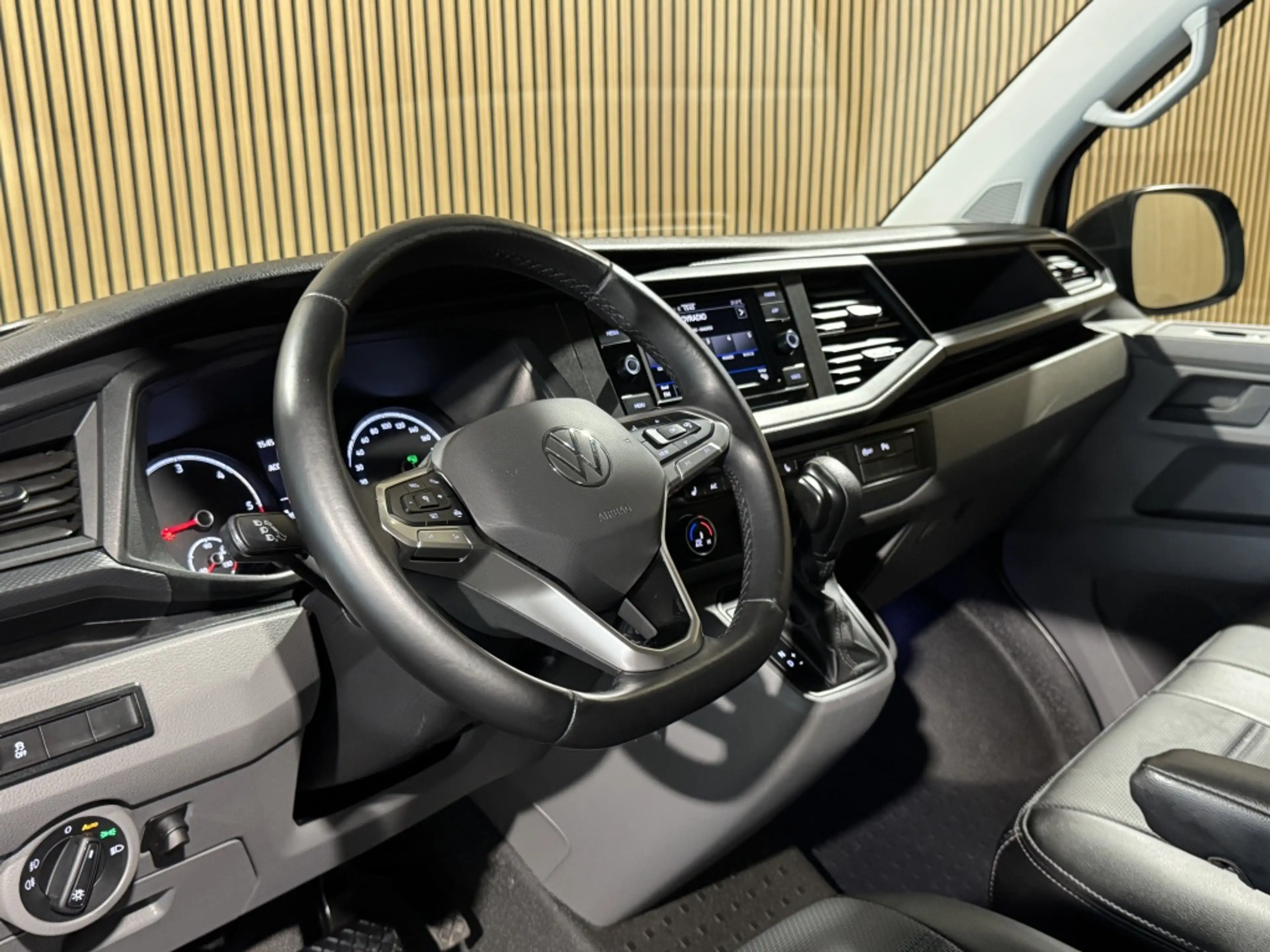 Volkswagen Transporter 2.0 TDI L2H1 Business | 20" wielen | Ad. Cruise | — photo 12