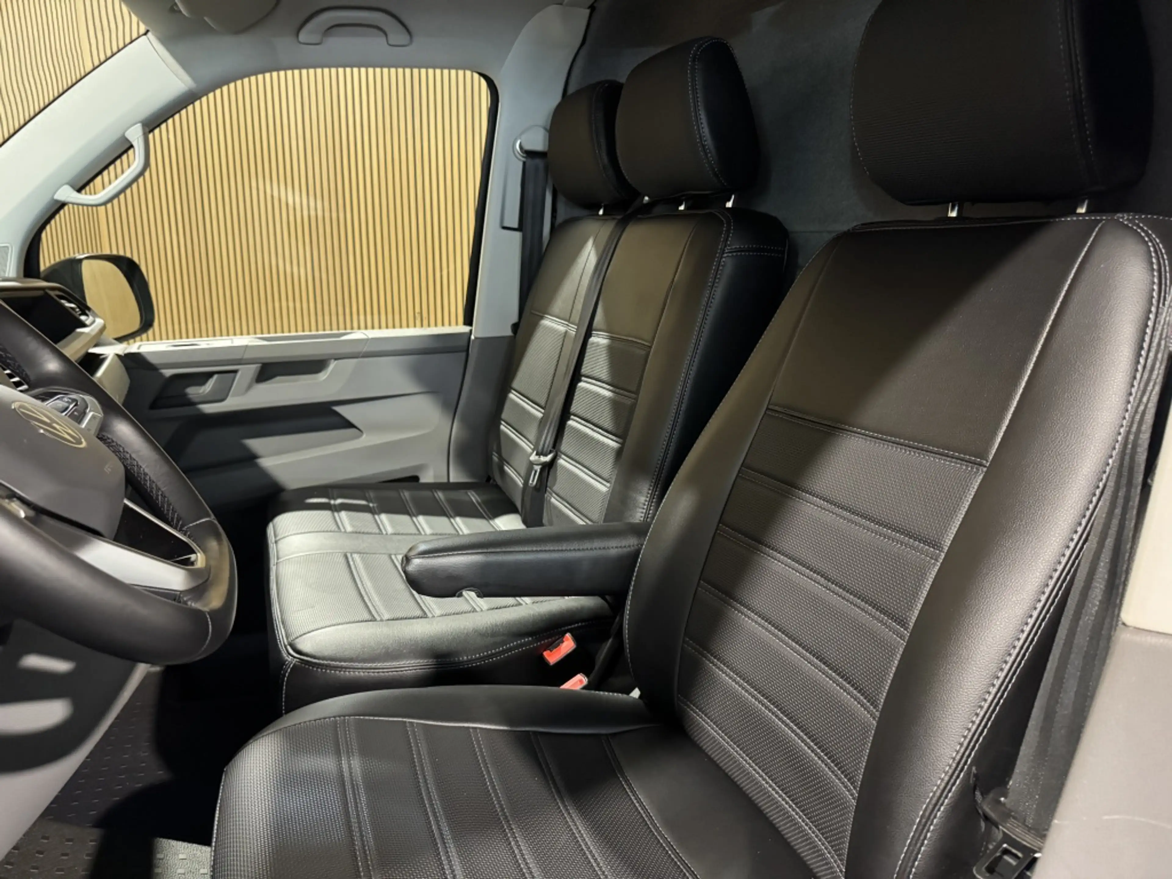 Volkswagen Transporter 2.0 TDI L2H1 Business | 20" wielen | Ad. Cruise | — photo 13