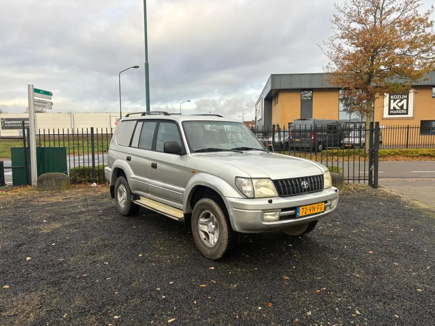 Toyota Land Cruiser LandCruiser 90 3.0| 4X4 | WINDOW VAN | AIRCO Argent - 1