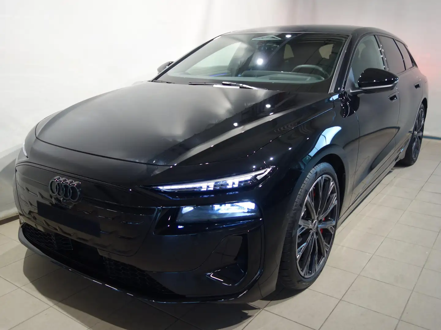 Audi S6 e-tron 370 kW quattro Schwarz - 1