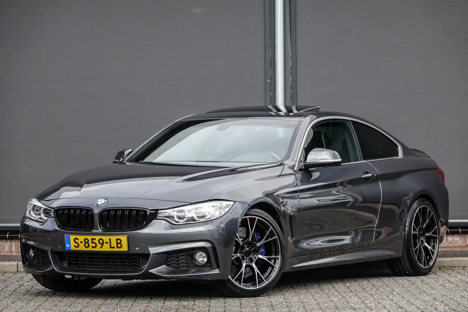 BMW 440 4-serie Coupé 440i 326Pk Aut. | Centennial High Ex Gris - 1