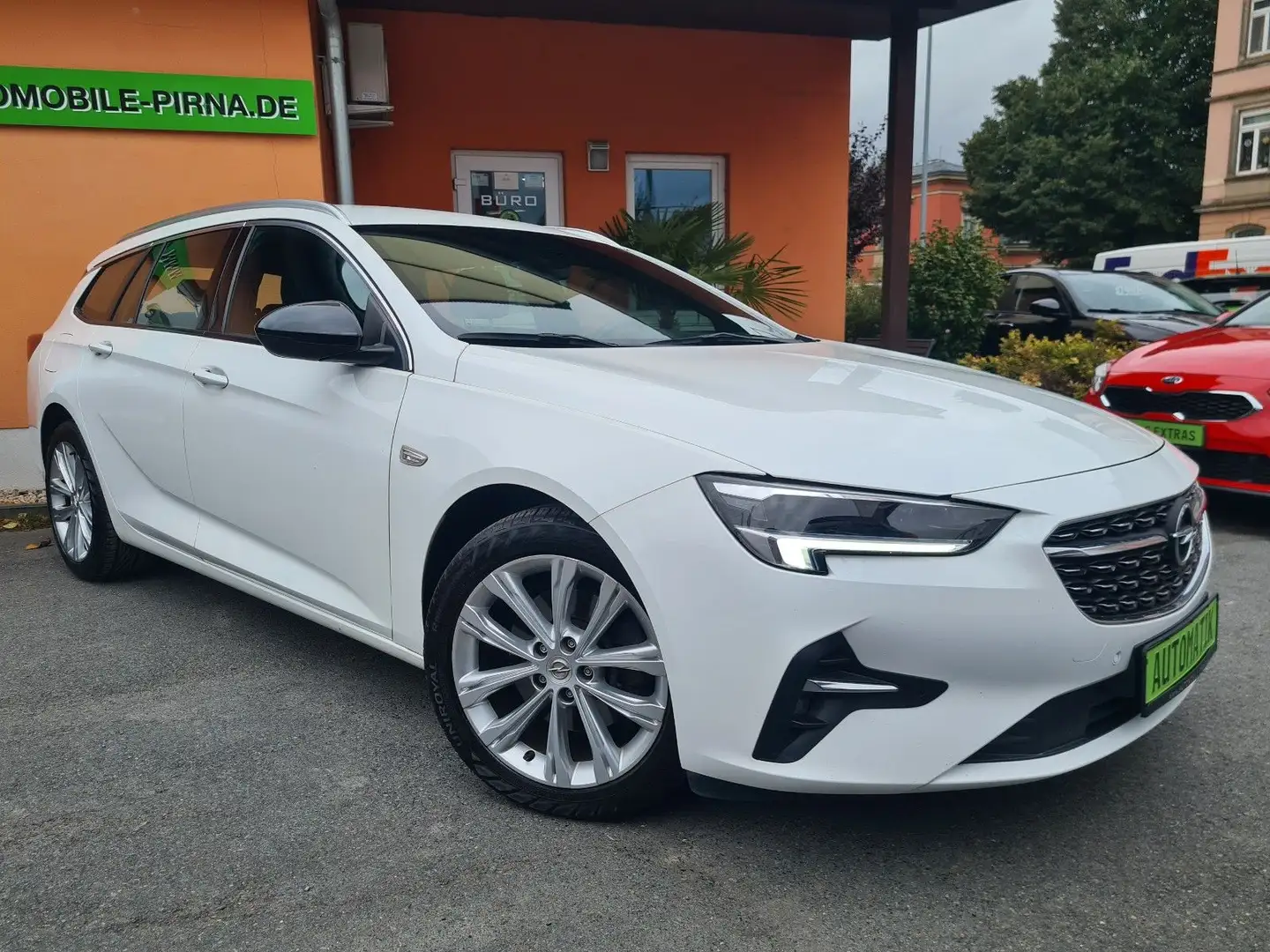Opel Insignia B ST Busines 2.0D Automatik+LED/CAM/HUD Blanc - 1