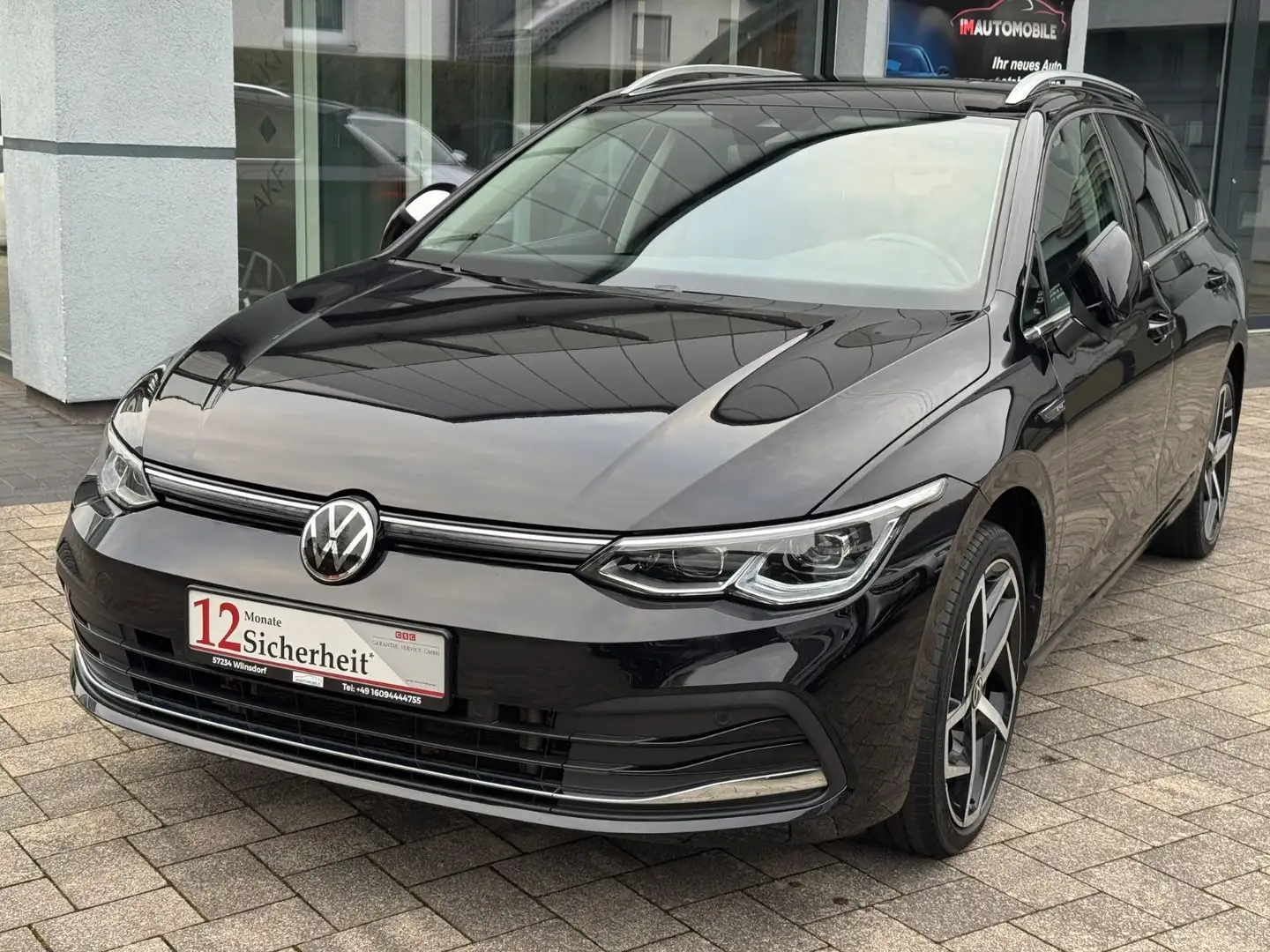 Volkswagen Golf VIII Variant 2.0 TDI Elegance*AHK*R-Kamera* Schwarz - 1