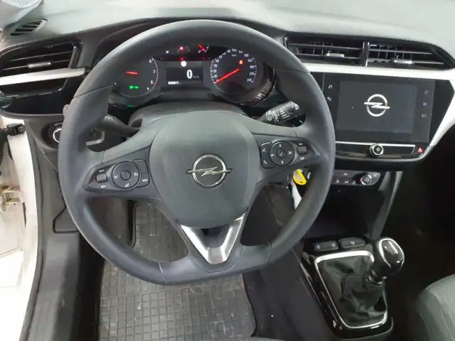 Opel Corsa view 9