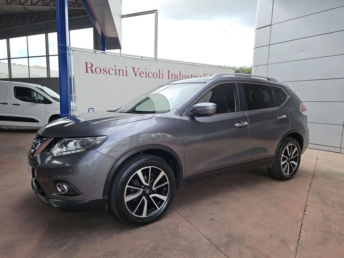 Nissan X-Trail X-Trail 1.6 dCi 2WD Tekna Šedá - 1
