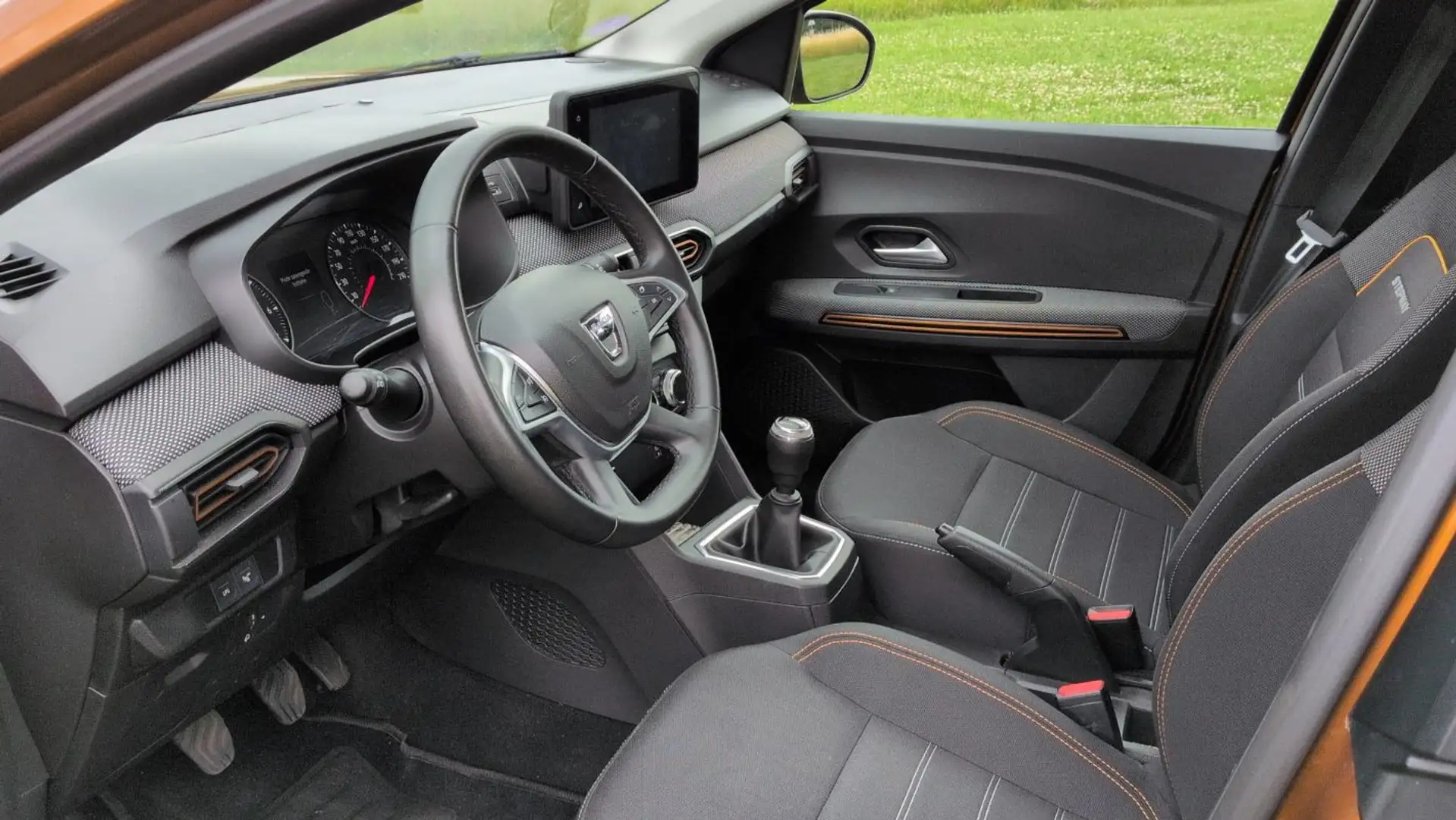 Dacia Sandero II 1.0 EGO-G 100 Stepway Essentiel - GPL Orange - 2