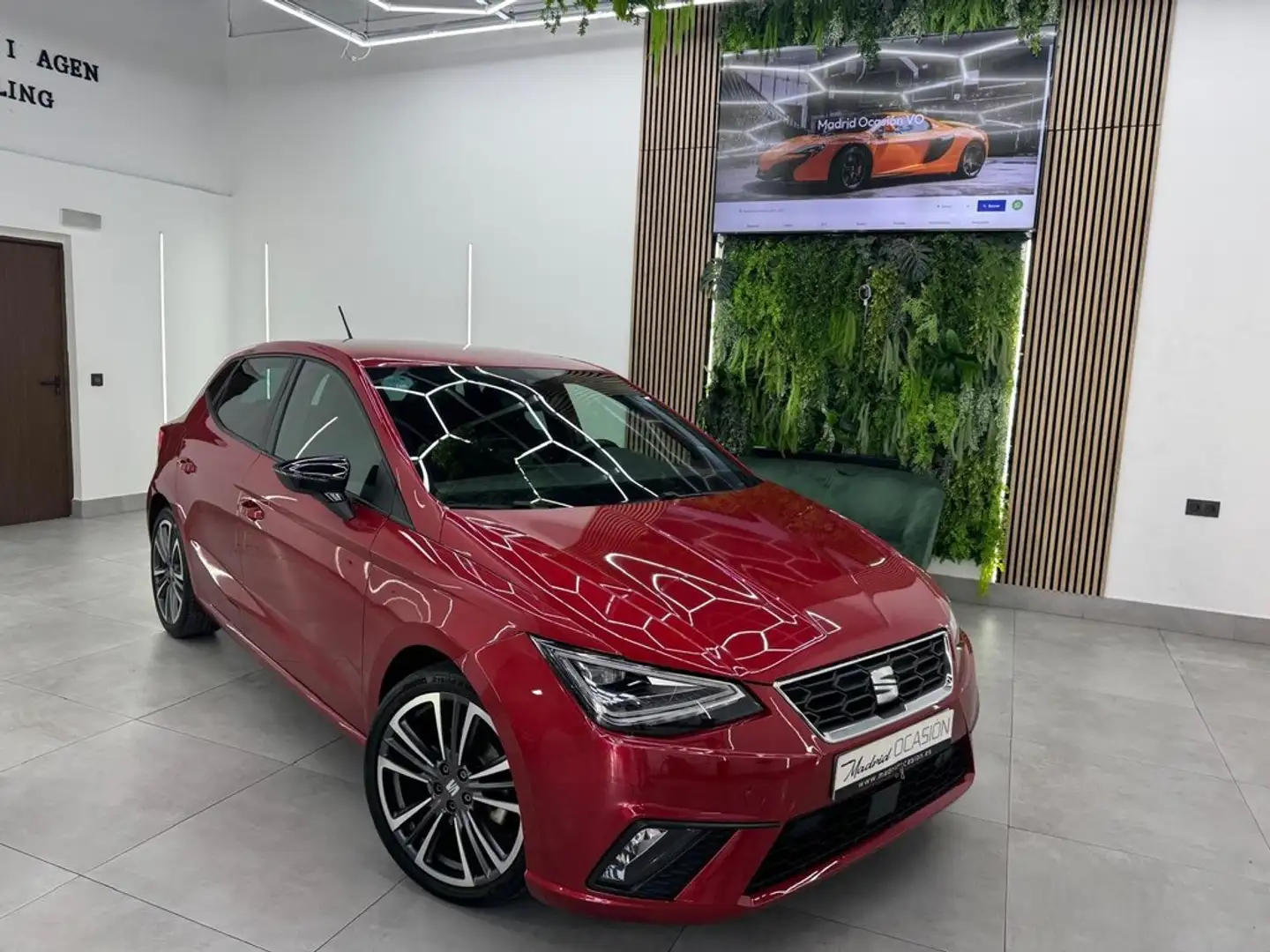 SEAT Ibiza 1.0 TSI S&S FR Salta DSG 115 Rojo - 1