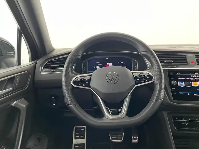 Volkswagen Tiguan Allspace view 12