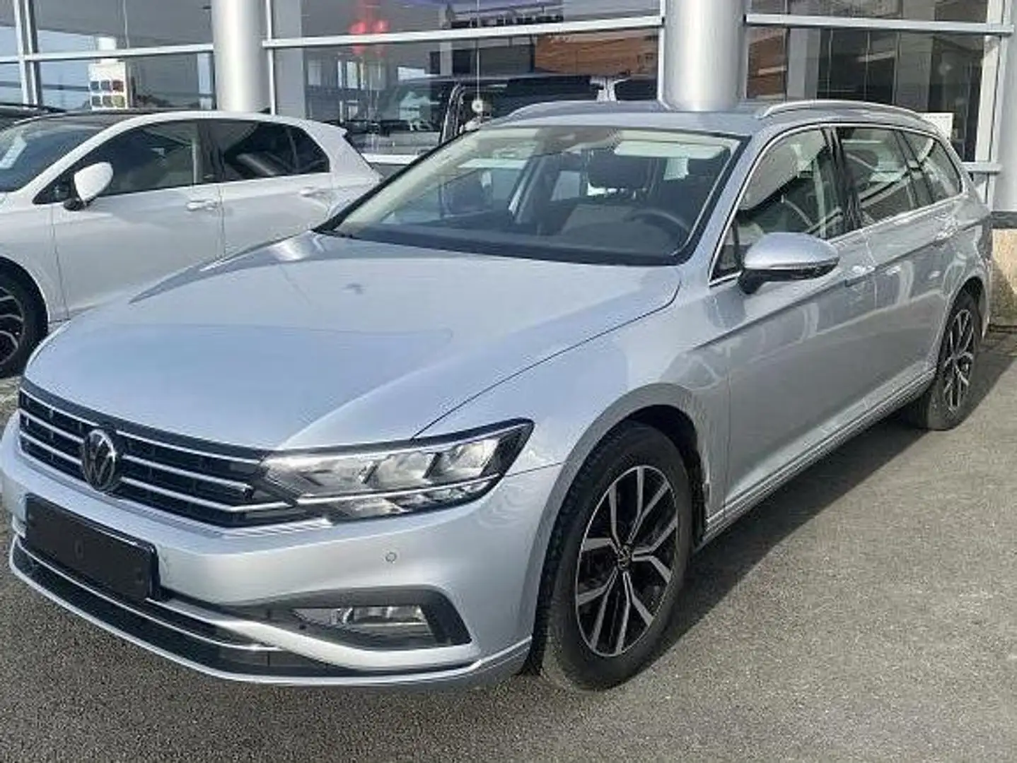 Volkswagen Passat SW 2.0 TDI EVO 150ch Life Plus DSG7 Année 23/11 Gris - 1